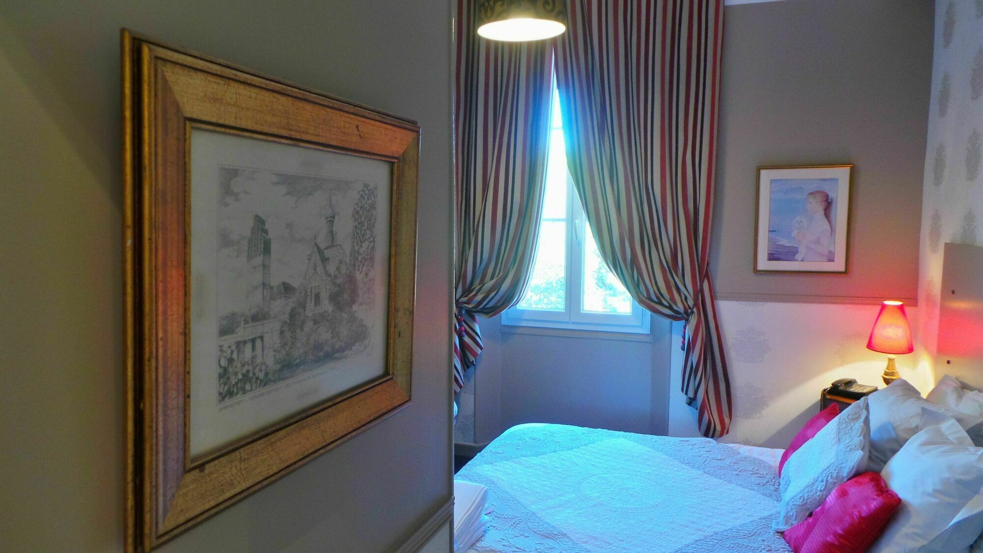 Hotel Relais Du Postillon أنتيب المظهر الخارجي الصورة